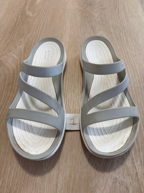 CROCS Shoes - CROCS Women’s Strappy Slide Sandal - Light Gray and White